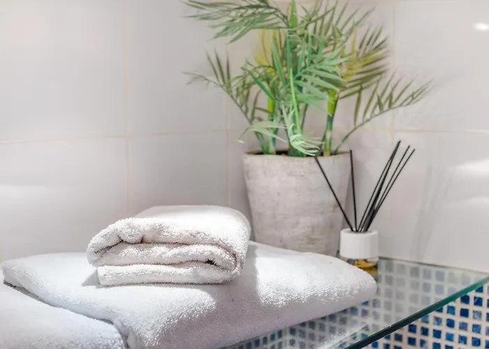 Vivienda En El Casco Antiguo De * Castro Urdiales