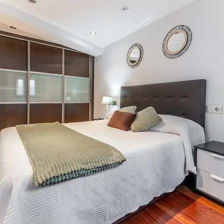 Vivienda En El Casco Antiguo De * Castro Urdiales